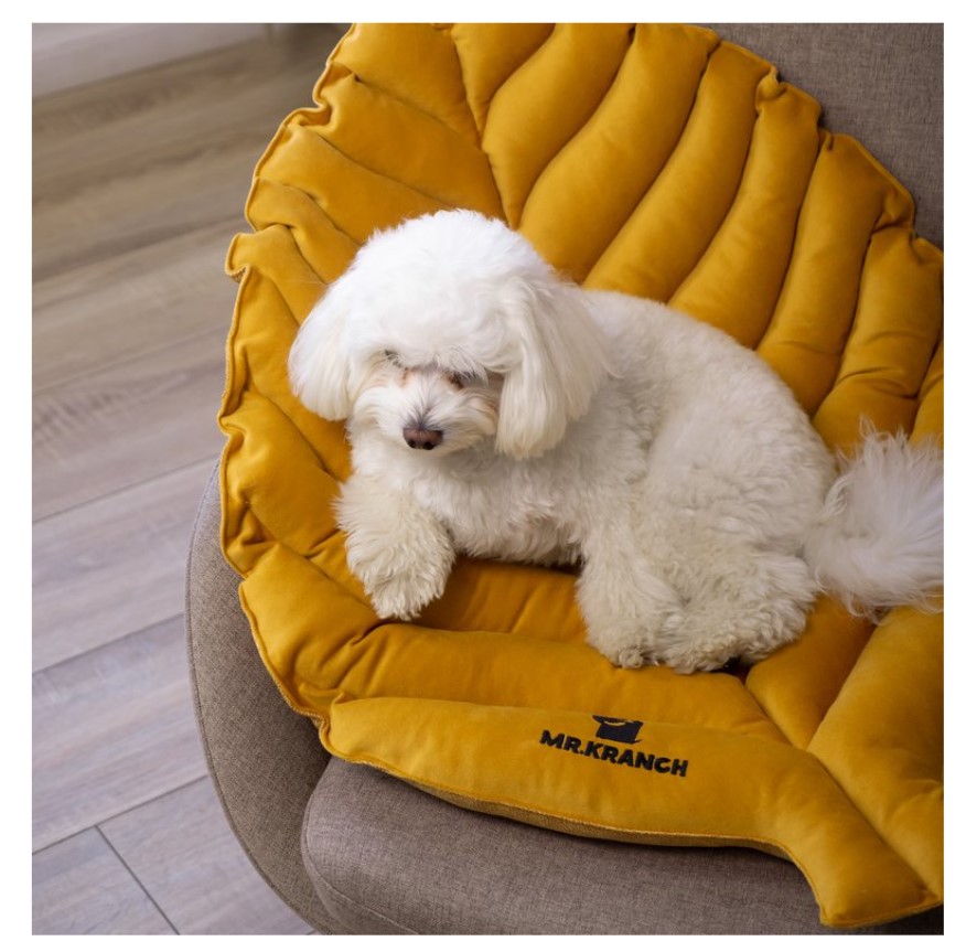 Лежанка Mr.Kranch для собак Листочек двусторонняя с имитацией кожи (зеленая)