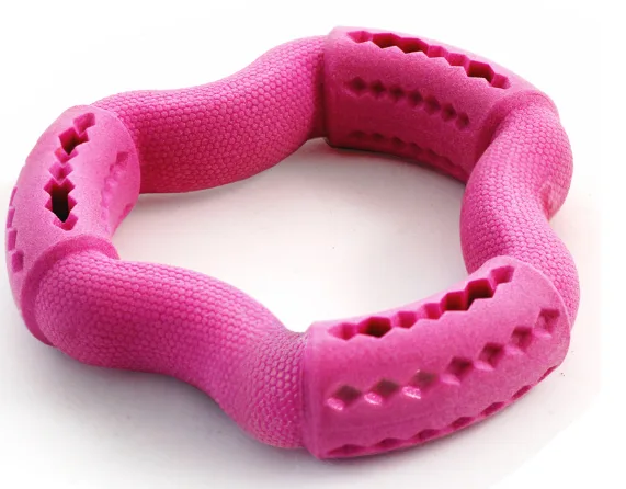 Игрушка для собак из термопласт. резины AROMA TRIOL "Гексагон"