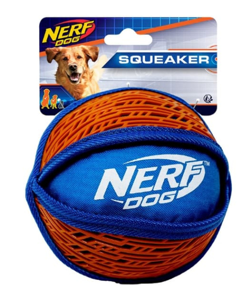 Мяч нейлоновый пищащий с узором NERF 15 см
