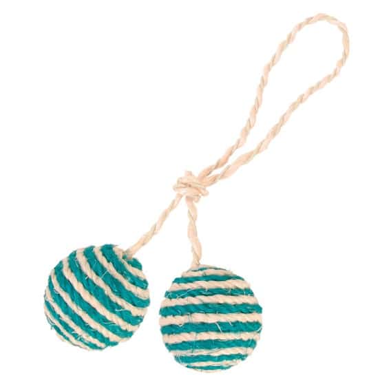 Игрушка для кошек в виде 2 мячиков с кошачьей мятой на верёвке 2 шт. 4.5 см TRIXIE (4077)