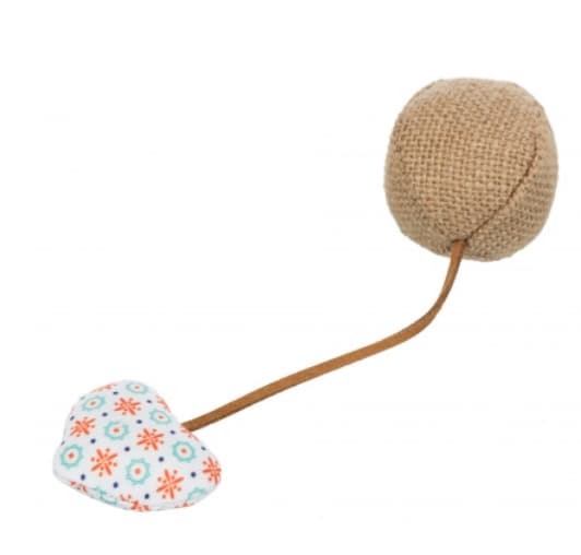 Игрушка для кошек "TRIXIE" "Мячик с сердцем" 4.5*18 см (40781)