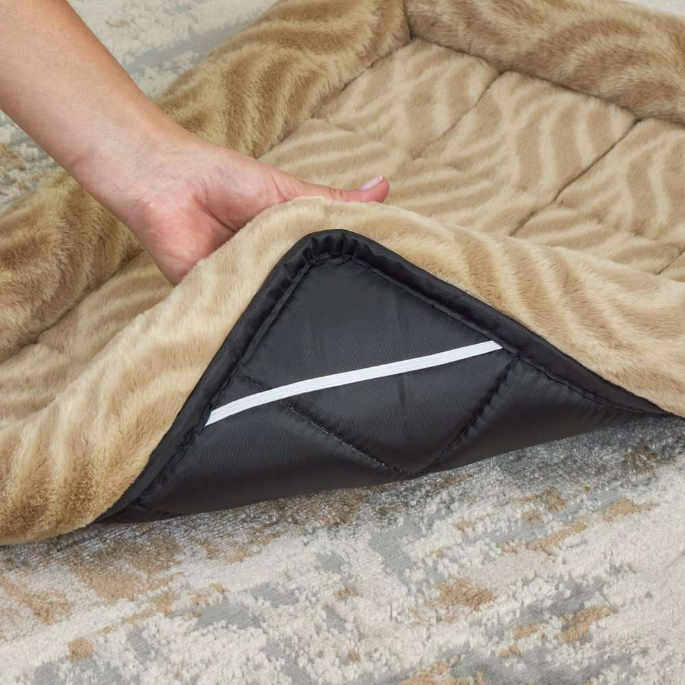 Лежанка MidWest Deluxe Wave Bed для собак и кошек меховая (песочная)