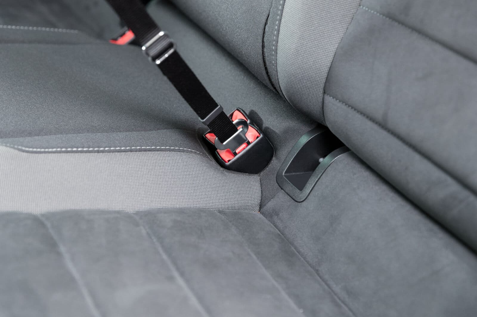 Автомобильный ремень безопаcности для собак 40-60 см/20 мм TRIXIE