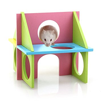 Какие аксессуары необходимы хомяку в клетку?