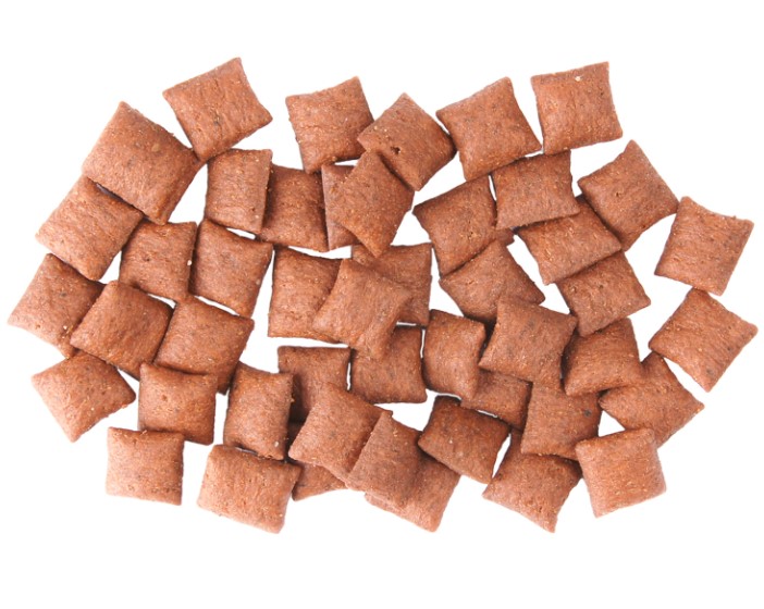 Лакомство Мнямс "Выведение шерсти" хрустящие подушечки для кошек с говядиной