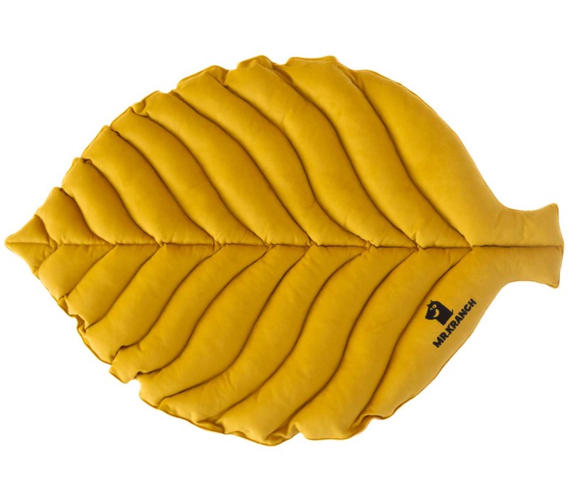 Лежанка Mr.Kranch для собак Листочек двусторонняя с имитацией кожи (зеленая)